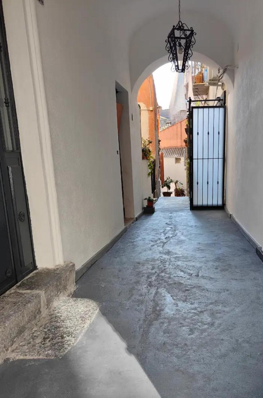 Apartamento Old Town Mizzica Catania Exterior foto